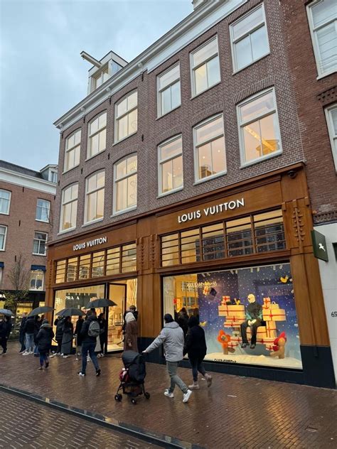 louis vuitton pc hooftstraat amsterdam|louis vuitton hooftstraat opening times.